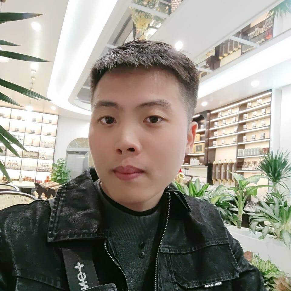 CEO Nguyễn Đức Bình
